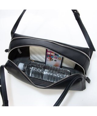 UNBILLION カカトゥ kakatoo / ダブルファスナーセミショルダー ブラック