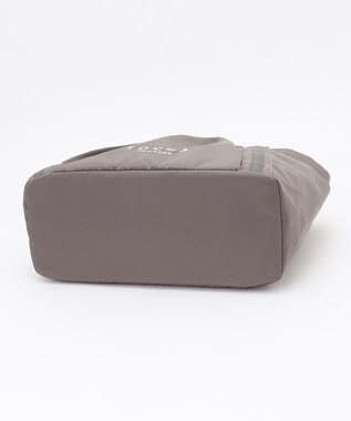 TOCCA 【WEB＆一部店舗限定】【A4サイズ対応・撥水・サスティナブル素材】SOSTA POCKETTOTE トートバッグ グレージュ系
