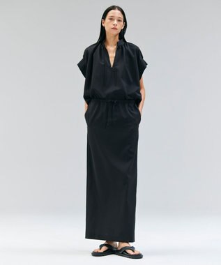 BEIGE， 【洗える/接触冷感/速乾/UVケア対応】BATEAU / Vネックバックギャザーハーフスリーブブラウス Black