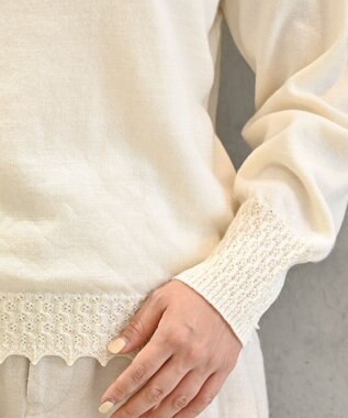 muuc 〈エクストラファインメリノウール〉〈洗えるニット〉レース編みハイネックプルオーバー ホワイト