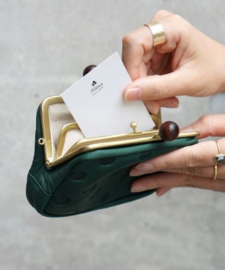 FOLNA RD ドット型押し ウッドボールがま口財布 マルチポーチ グリーン