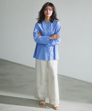 UNFILO L 【WEB限定カラー】バックリボン イージーケアシャツ ブルー