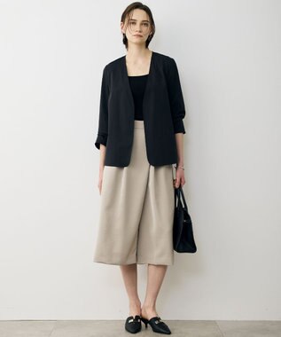 ICB L ワッシャーダルサテン ニーショーツ サンドベージュ