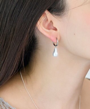 Phoebe 〈金属アレルギー対応〉バランスバロックパールフープイヤリング　シルバー/ステンレス/大ぶり/存在感◎/主役級 シルバー