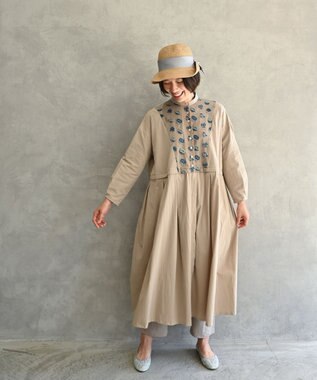 muuc 〈2WAY〉〈遠州織物の工場で織られた上質なコットン生地〉〈オーガニックコットン〉〈チュール素材に花刺繍〉あじさい小花刺繍 羽織り＆ワンピースドレス ベージュ