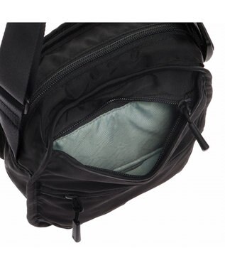 ACE BAGS & LUGGAGE ace. エース ファニップ ショルダーバッグ タテ型 67291 ブラック