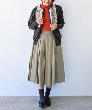 muuc 〈オーガニックコットン〉〈通年着られる〉フラワーノット刺繍 ウエスト後ろゴムあり 裏地あり ギャザースカート グレー