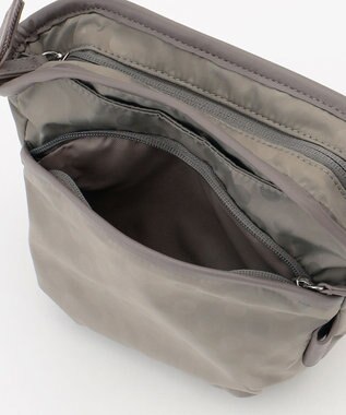 Y'SACCS Polka Dots　パイピングポケットポシェット グレージュ