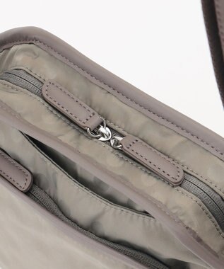 Y'SACCS Polka Dots　パイピングポケットポシェット グレージュ