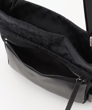 Y'SACCS はっ水ドットジャカード リサイクルレザーコンビ ショルダー ブラック