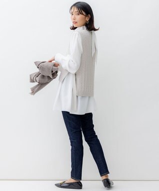 23区 L 【前後着用可能/洗える】ウォッシュドピーチツイル ブラウス ホワイト系