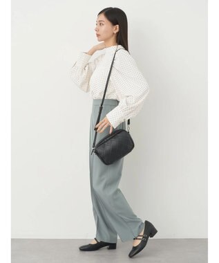 earth music&ecology ラグランギャザースリーブブラウス Dot