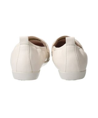 INTER-CHAUSSURES 【BUSSOLA】シャーリングフラットローファー アイボリー