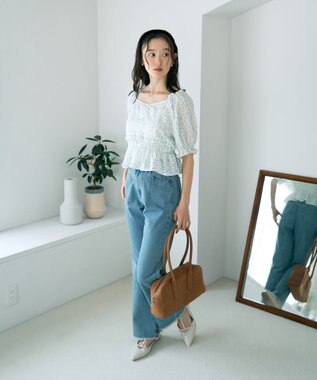 earth music&ecology フラワー刺繍フリルヘムブラウス Ivory