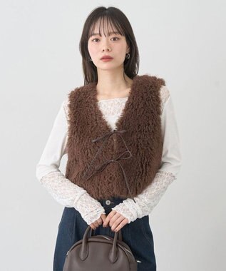 earth music&ecology フェイクファーショートジレ