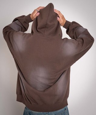 WEGO 【ユニセックス着用ITEM/MLサイズ展開】グラフィックZIPパーカー ブラウン