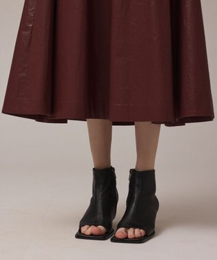 GRACE CONTINENTAL コーティングタックスカート ブラウン