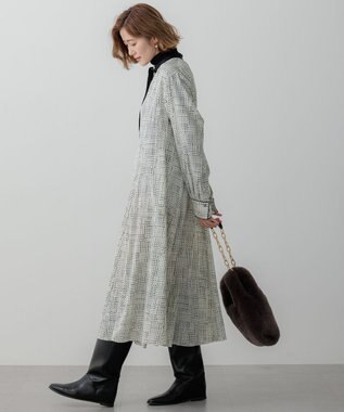 23区 【洗える】モノクロトーンプリント ワンピース アイボリー系