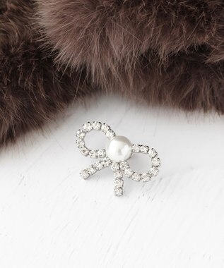 TOCCA 【百田夏菜子さん着用】【ブローチ取り外し可】BIJOUX RIBBON FURTIPPET ティペット ライトグレー系