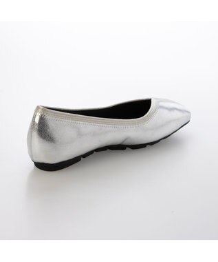 MODE ET JACOMO <carino>スクエアトゥ切り替えデザインフラットパンプス シルバー