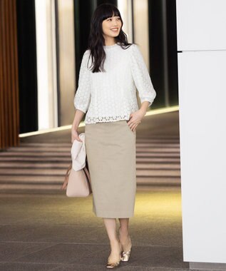 組曲 【WEB限定】サテンストレッチ Iラインスカート モカベージュ系