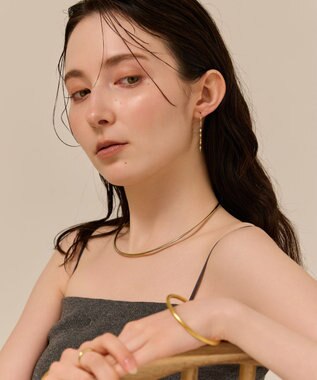 Phoebe 〈金属アレルギー対応〉グリッターエクレアロングピアス　ゴールド/ニッケルフリー ゴールド