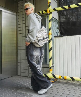 WEGO 【ユニセックス着用ITEM】立体ポケットBIGショルダー 柄1