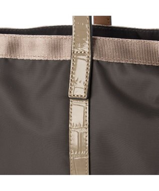 LA BAGAGERIE 【エコユース】ナイロン×型押しエナメル　2WAYA4トート グレー