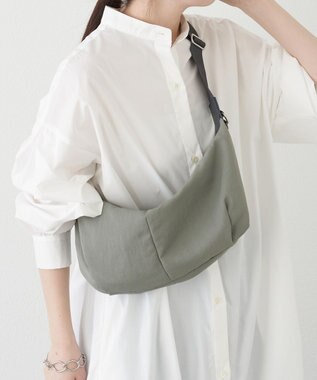 russet ナイロンバナナボディバッグ(CE-1710) Olive