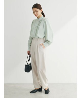 Green Parks ワンタックカーヴィーパンツ Light Beige