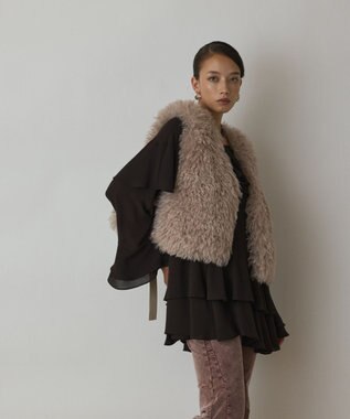 GRACE CONTINENTAL ショ－トファ－ジレ ベージュ