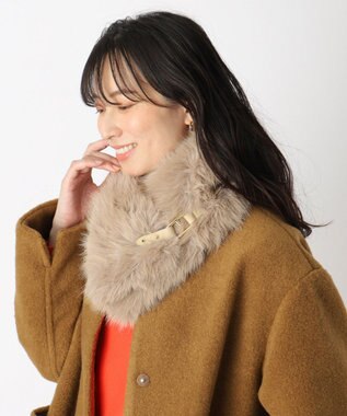 MOONBAT 【WEB限定】FURLA ベルト付きリッチフェイクファーマフラー ベージュ