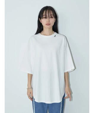 earth music&ecology Ｌｅｅ×ｅ．ｍ．ａ．ｅ　ＲＯＵＮＤＨＥＭ　ＴＥＥ Off White