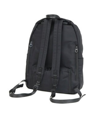 UNBILLION カシュカシュ cachecache / 【WEB限定】ユニセックスで使えるシンプル好きさんのための11ポケットリュック ブラック