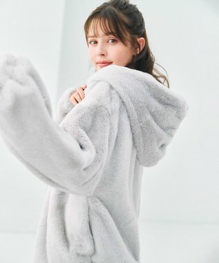 Feroux フード付きフェイクファー パーカー ライトグレー系