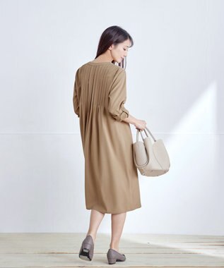 Tiaclasse L 【洗える】ランダムタックチュニックワンピ―ス モカベージュ