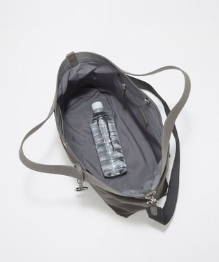 TOPKAPI 【Breath TOPKAPI】MORPH モーフ リンクルナイロン 2way ワイド トートバッグ チャーム付き　軽量 / 撥水 グレー