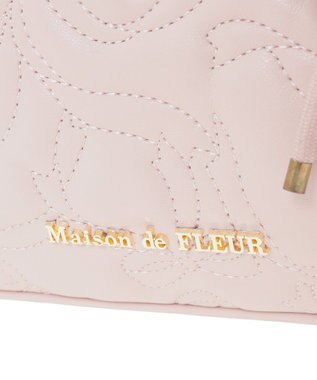 Maison de FLEUR チャーム付きリボンキルティングボストンバッグ Pink