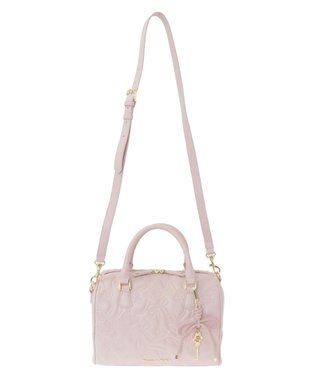 Maison de FLEUR チャーム付きリボンキルティングボストンバッグ Pink