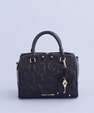 Maison de FLEUR チャーム付きリボンキルティングボストンバッグ Black