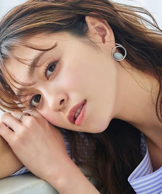 Tiaclasse カラーアクリル＋フープピアス シルバーグレー