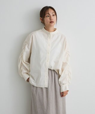 CRAFT STANDARD BOUTIQUE 袖シャーリングバンドカラーシャツ Off White