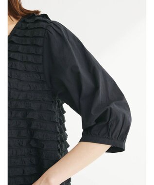 Green Parks ■ＥＳＣＡＲ　ウェーブカット×ローン刺繍ワンピース Black