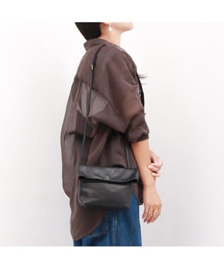 UNBILLION ペルケ perche / ガーメントレザー・サスティナブルミニショルダー