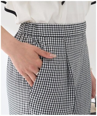 earth music&ecology 接触冷感テーパードパンツ Check