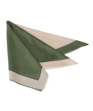 Green Parks ・スクエアパターンスカーフ　７０×７０ Green