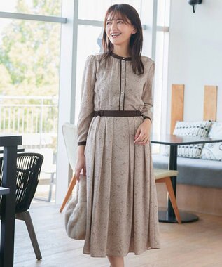 Tiaclasse L 【安田美沙子さん着用・新色/XSサイズ追加・洗える】フラワープリント配色ワンピース モカA