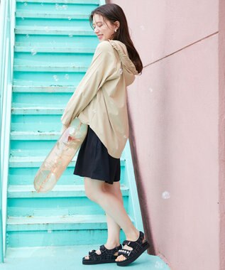 Feroux 【接触冷感・UVカット・吸水速乾】ラッシュガードフリル パーカー ベージュ系