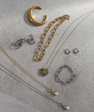 23区 【CLASSY.12月号掲載】プランプメタル バングル ゴールド系