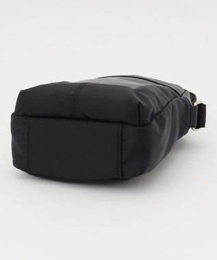 Y'SACCS ブロックモチーフポシェット ブラック